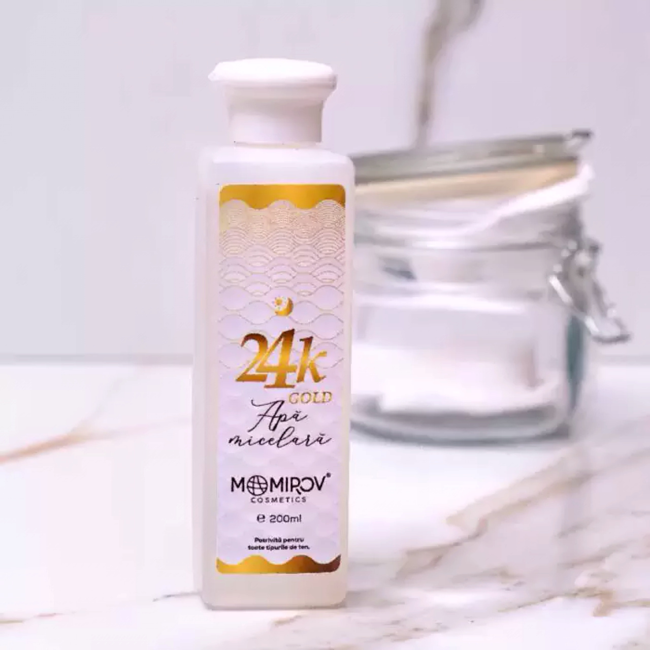 Momirov Cosmetics micellás víz 24K aranykolloiddal és hialuronsavval, 200 ml